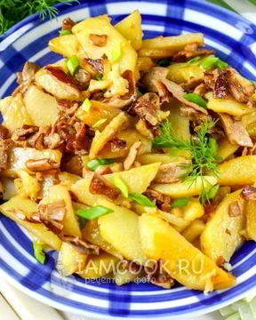 Жареные рыжики с картошкой