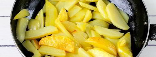 жареные рыжики с картошкой. Шаг 6