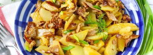 жареные рыжики с картошкой. Шаг 9