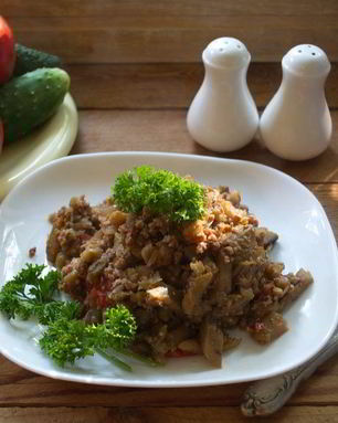 Гуляш из баклажанов