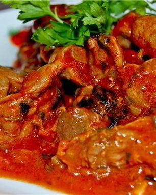 Гуляш из куриных потрохов