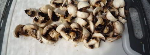 гуляш из перца и жареных колбасок. Шаг 4