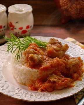 Гуляш куриный с подливкой