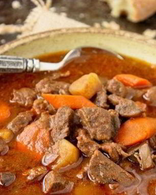 Гуляш по-венгерски с фасолью