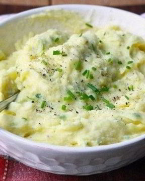 Картофельное пюре с зеленым луком и чесноком