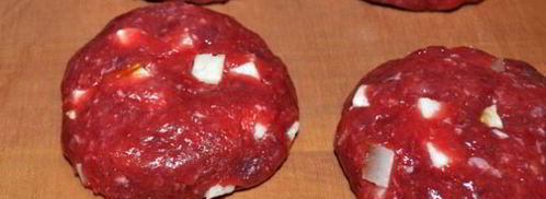 говяжьи котлеты с копченым салом. Шаг 5