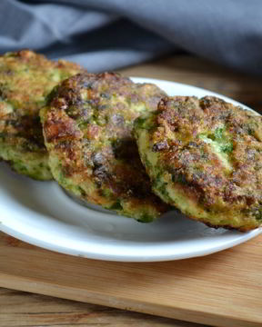Котлеты из брокколи и цветной капусты