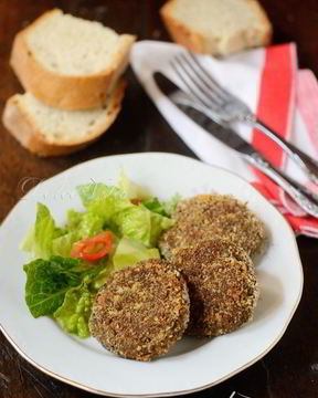 Постные котлеты из чечевицы с грибами и луком