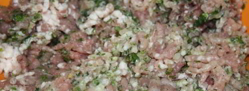 пышные свиные котлетки в рисовой муке. Шаг 3