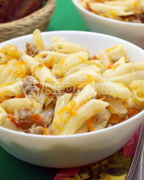 Макароны с фаршем на сковороде