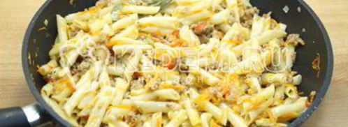 макароны с фаршем на сковороде. Шаг 10