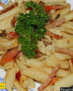 Макароны с ветчиной и шампиньонами