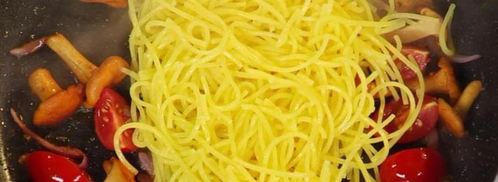 паста с лисичками и сыром пекорино. Шаг 5