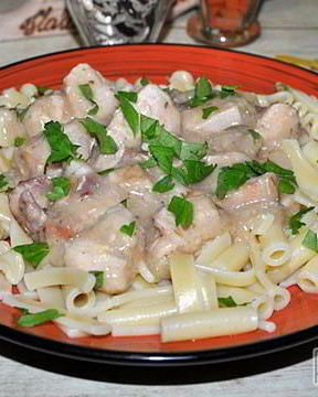 Паста с тушеным кроликом