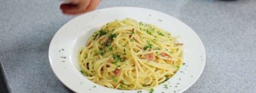 спагетти карбонара. Шаг 9