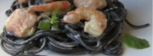 спагетти с чернилами каракатицы в сливочном соусе. Шаг 9