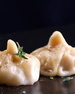 Манты с курицей и тыквой