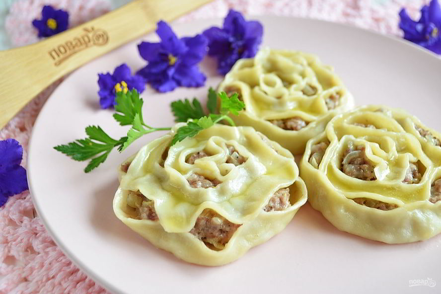 Рецепт мантов в форме розочек
