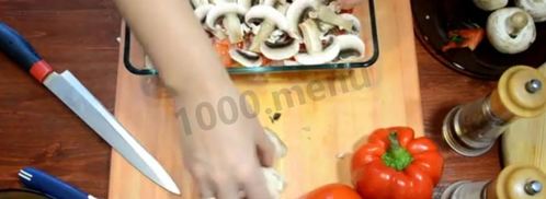 картошка по-французски с фаршем помидорами грибами. Шаг 8