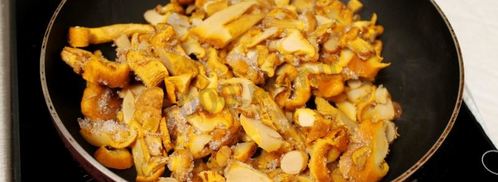 картошка по-французски с грибами лисичками в духовке. Шаг 3