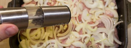 мясо по-французски классически в духовке с картошкой. Шаг 14