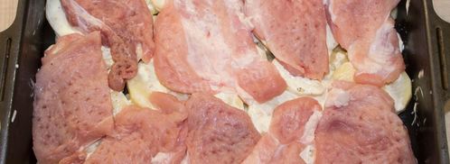 мясо по-французски классически в духовке с картошкой. Шаг 9