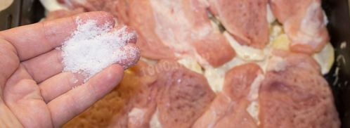 мясо по-французски классически в духовке с картошкой. Шаг 10