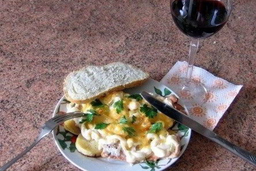 Рецепт мяса по-французски с картофелем и помидорами