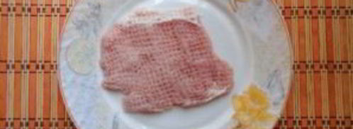 мясо по-французски с луком и сыром. Шаг 3