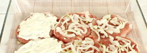 мясо по-французски с помидорами. Шаг 4