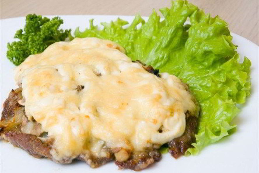 Рецепт мяса по-французски с сыром