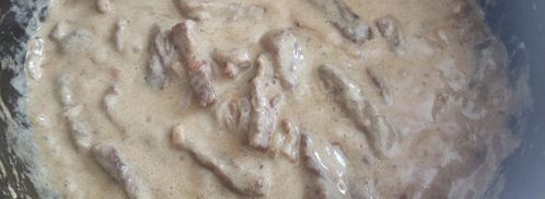 бефстроганов из говядины со сметаной. Шаг 8