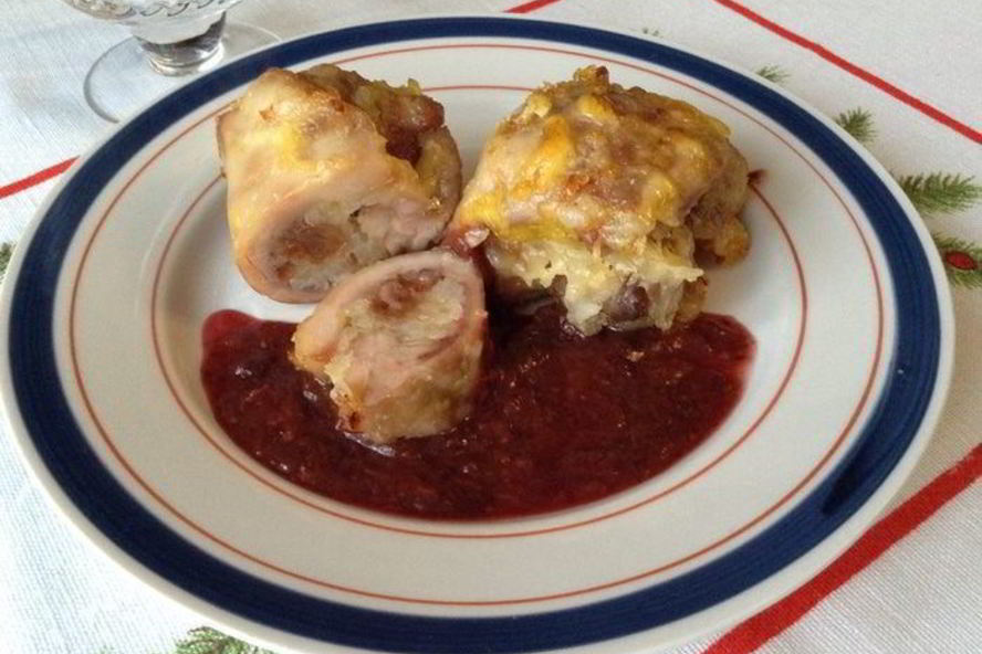 Рецепт куриных бедрышек, фаршированных рисом, сыром и изюмом