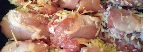 куриные бедрышки, фаршированные рисом, сыром и изюмом. Шаг 6