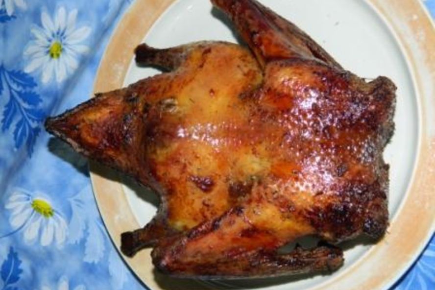 Рецепт утки запеченой без косточек под двумя соусами