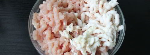 запеченые куриные мититеи с розмарином и томатами. Шаг 4