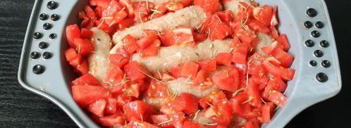 запеченые куриные мититеи с розмарином и томатами. Шаг 8