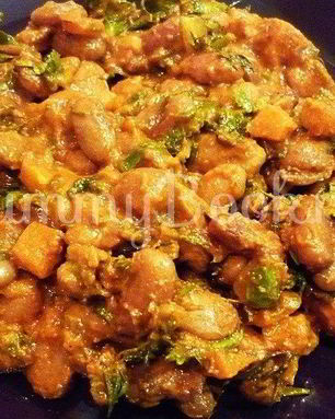 Ароматная фасоль и фасоль в остром соусе