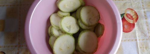 баклажаны и кабачки с сыром в микроволновке. Шаг 3