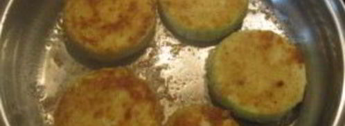 кабачки, жареные в панировочных сухарях. Шаг 4