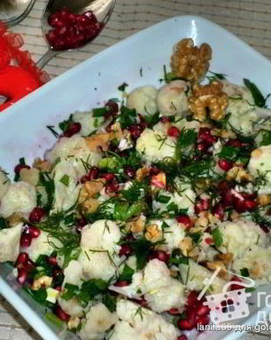 Цветная капуста с орехами и гранатом