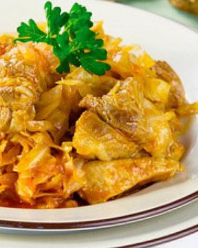 Тушеная капуста со свининой