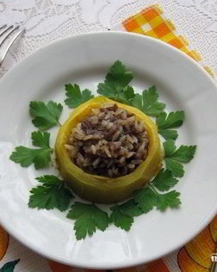 Запеченные кабачки с рисом и фаршем