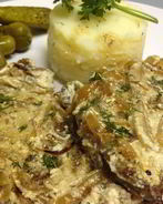 Говяжья печень в сметане