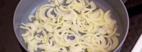 куриная печень, жаренная с яблоками. Шаг 5