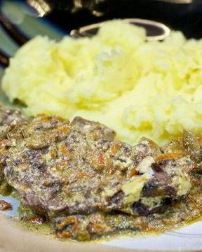 Печень куриная жареная с подливкой