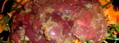 печень со стрелками чеснока. Шаг 9