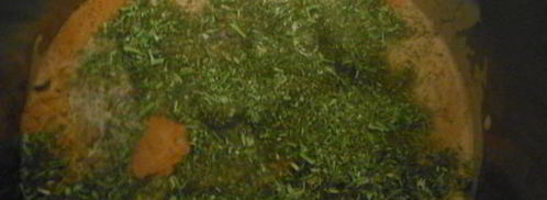 печень, тушеная в томатно-сметанном соусе. Шаг 7