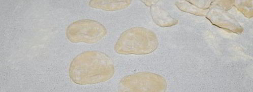 пельмени с фаршем и квашеной капустой. Шаг 6