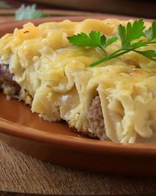 Пельмени в духовке с сыром